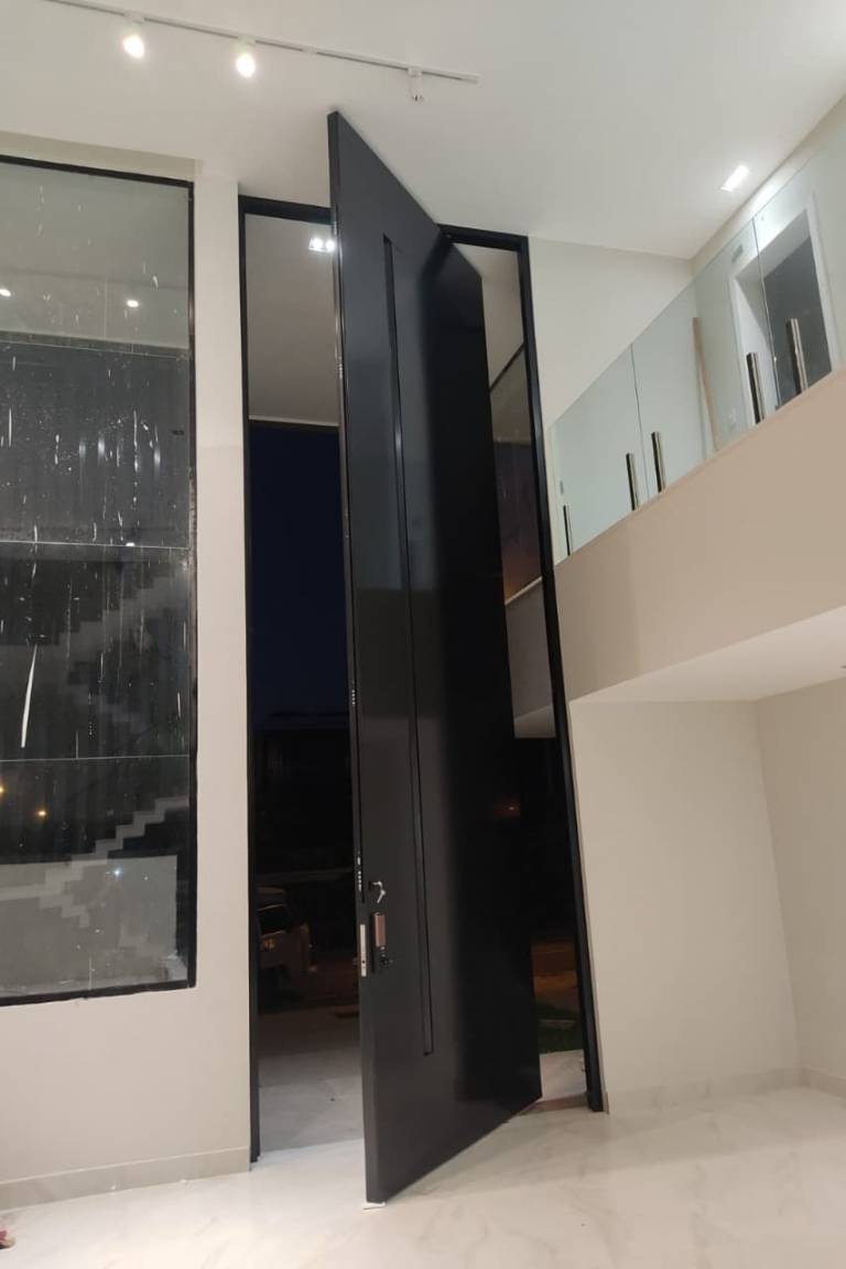 Portas Pivotantes em ACM – Instaltexx